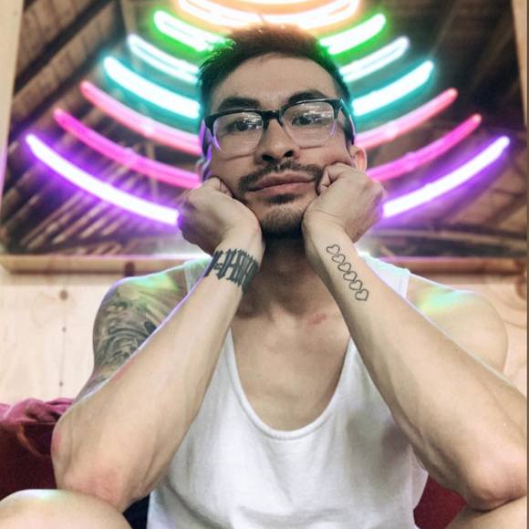 Meet your Posher, James - Picture 1 of 1